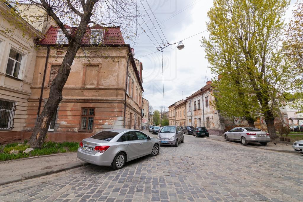 Apartments Leopolli Near Opera House Lviv Exterior foto